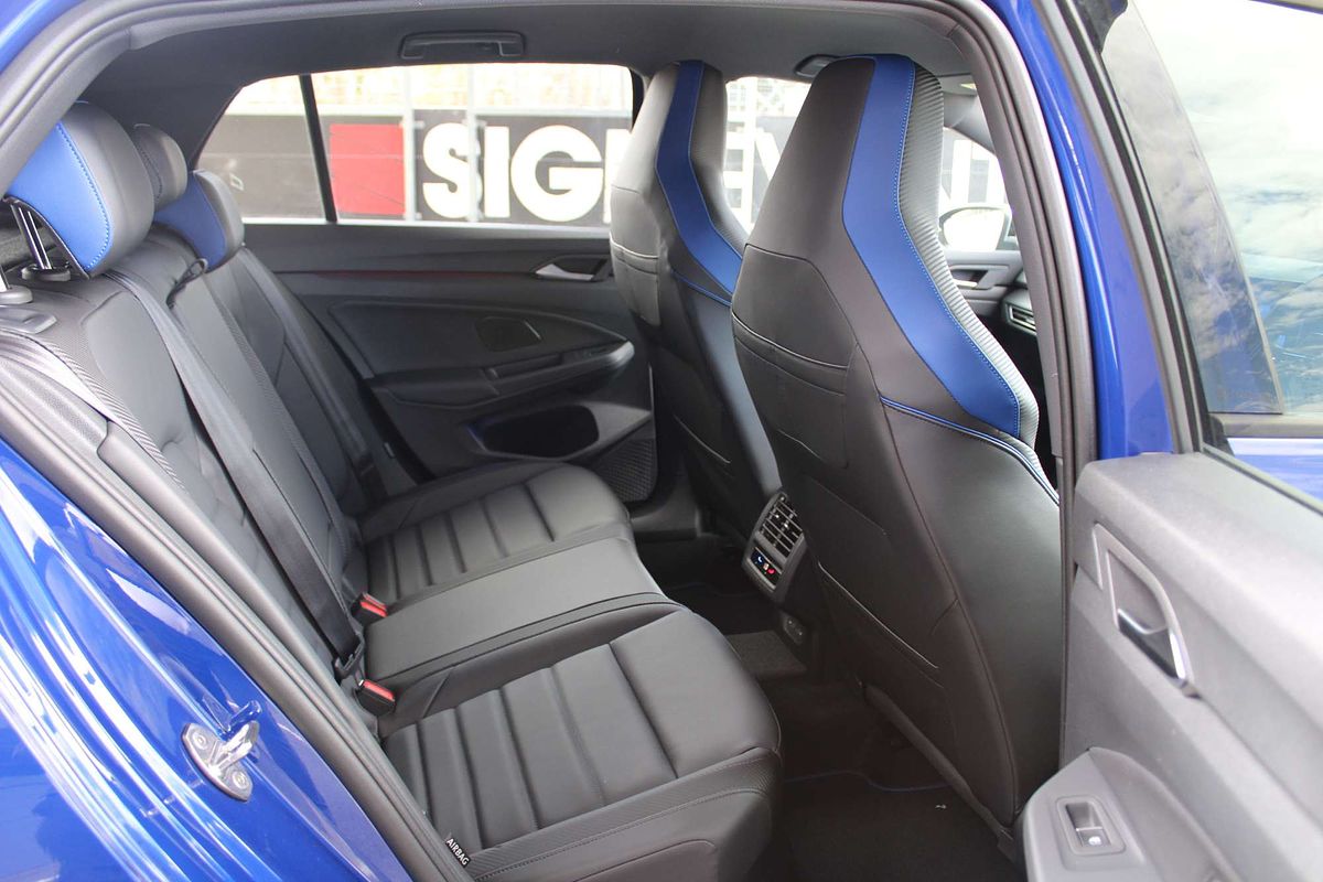 2024 Volkswagen Golf R 8