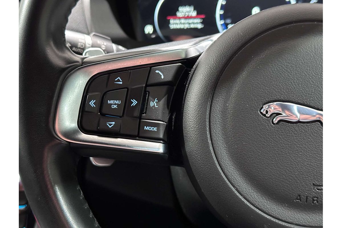 2017 Jaguar F-PACE 25d R-Sport X761