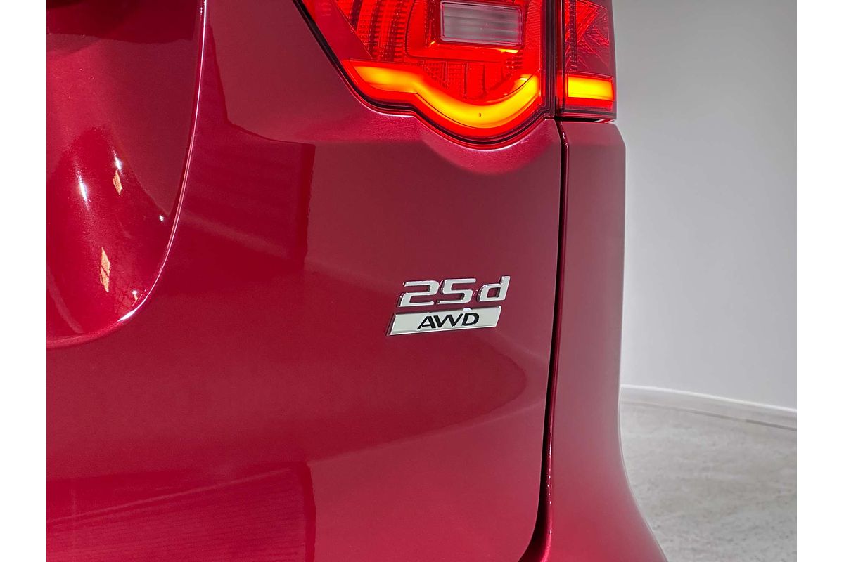 2017 Jaguar F-PACE 25d R-Sport X761