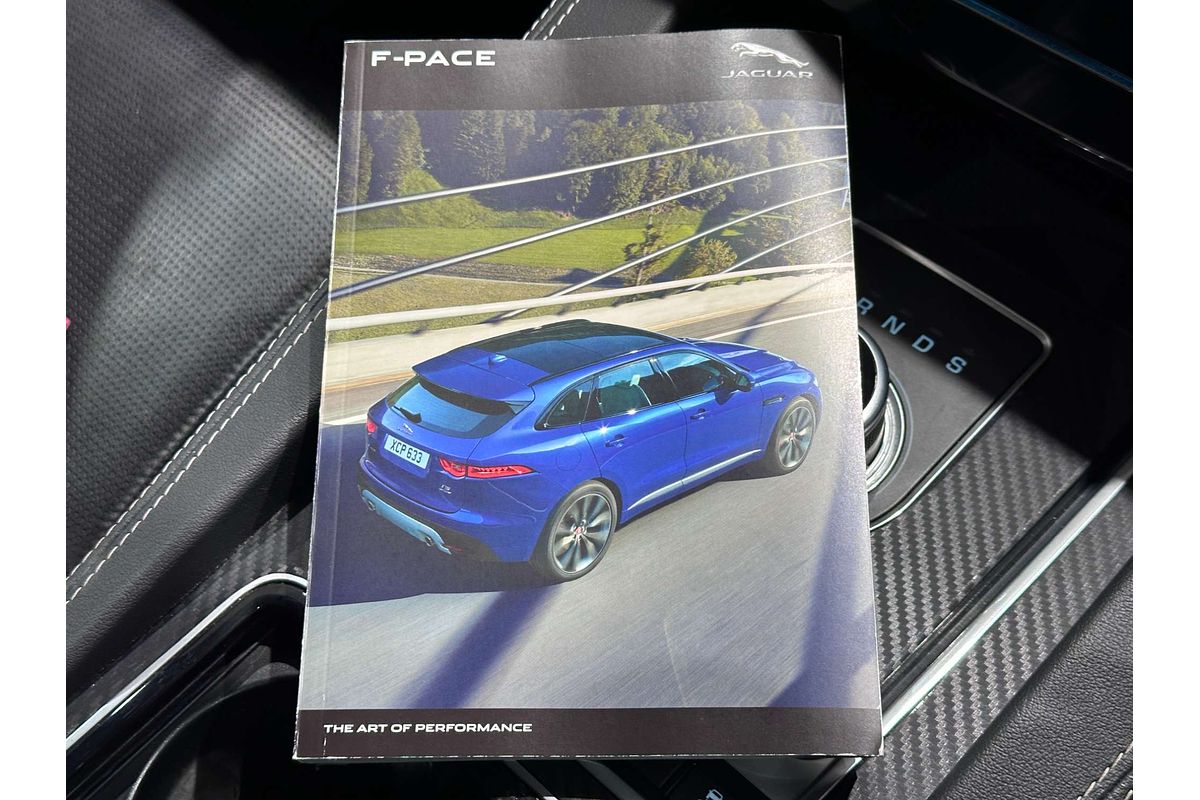 2017 Jaguar F-PACE 25d R-Sport X761