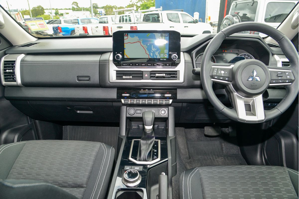 2024 Mitsubishi Triton GLS MV 4X4