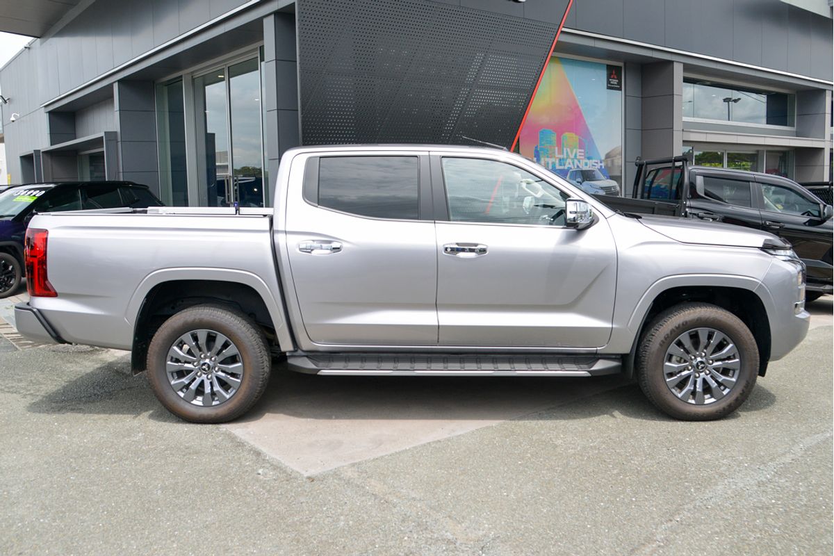 2024 Mitsubishi Triton GLS MV 4X4
