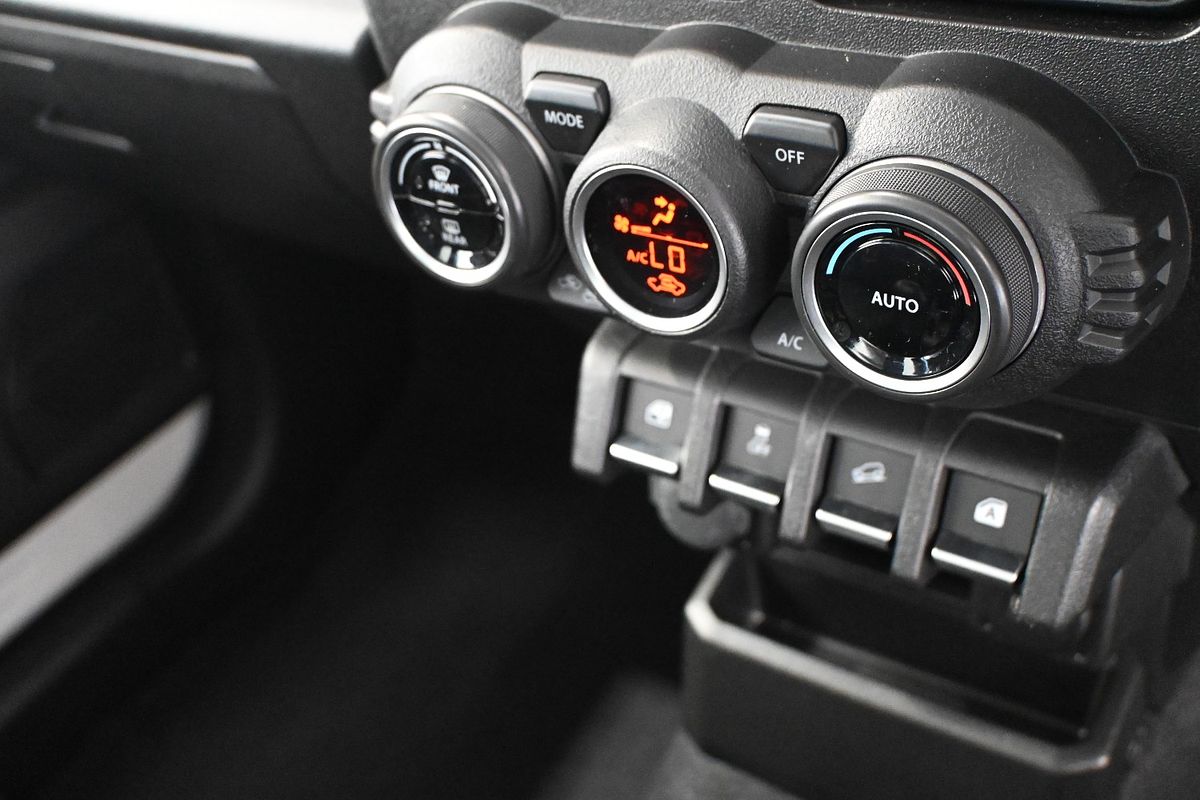 2022 Suzuki Jimny GLX GJ