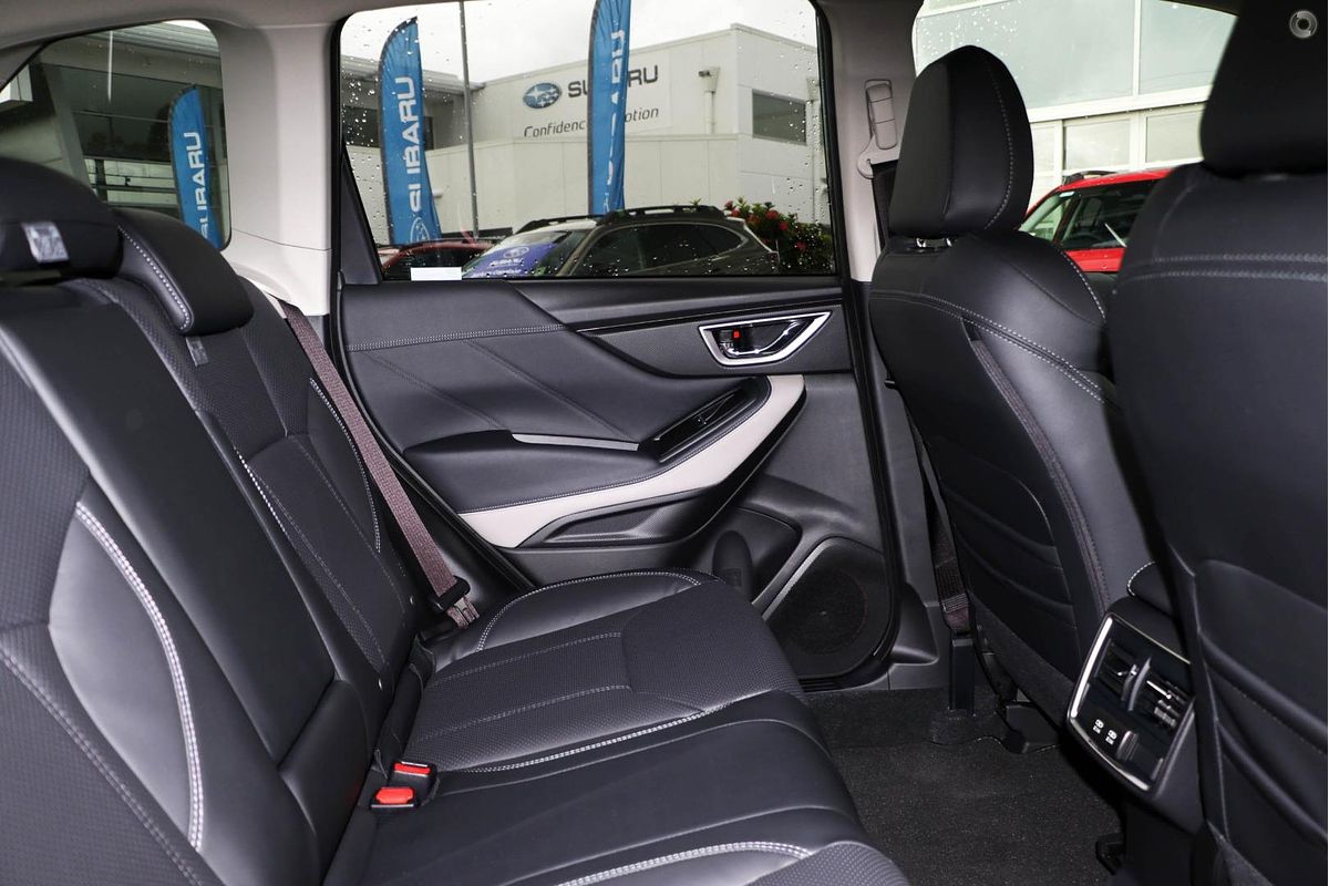 2024 Subaru Forester 2.5i-S S5