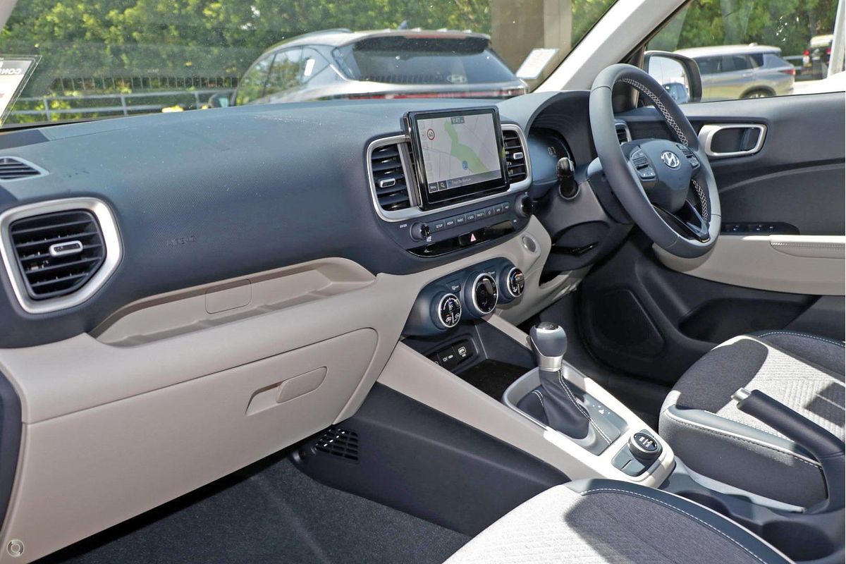 2024 Hyundai Venue Elite QX.V5