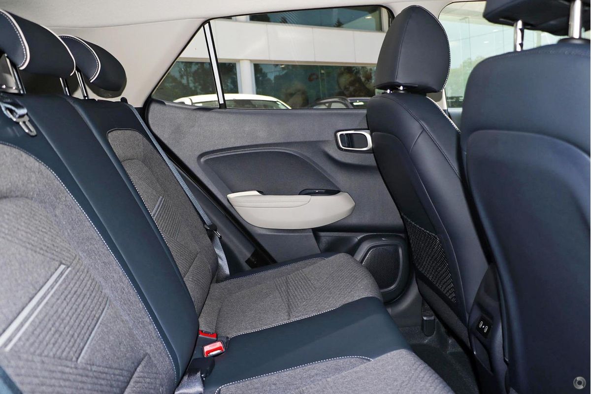2024 Hyundai Venue Elite QX.V5