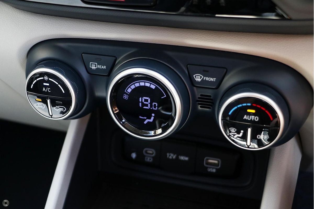 2024 Hyundai Venue Elite QX.V5