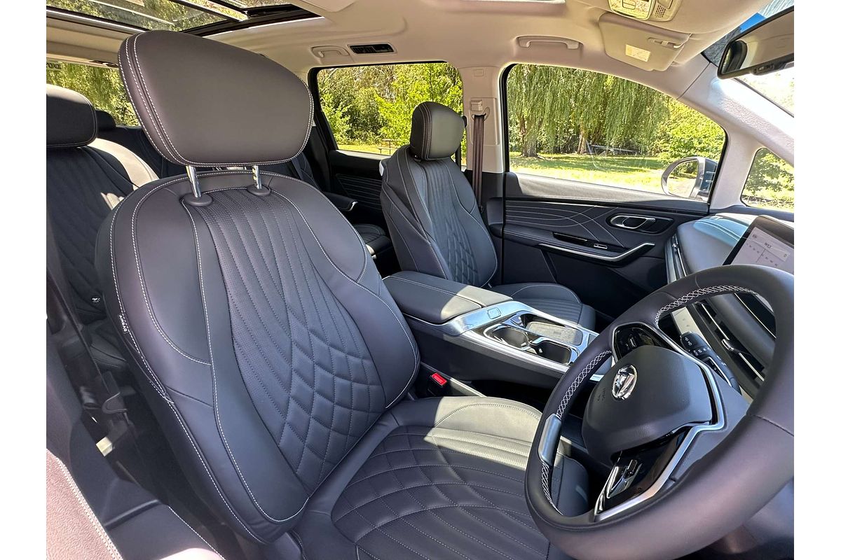 2023 LDV MIFA Executive
