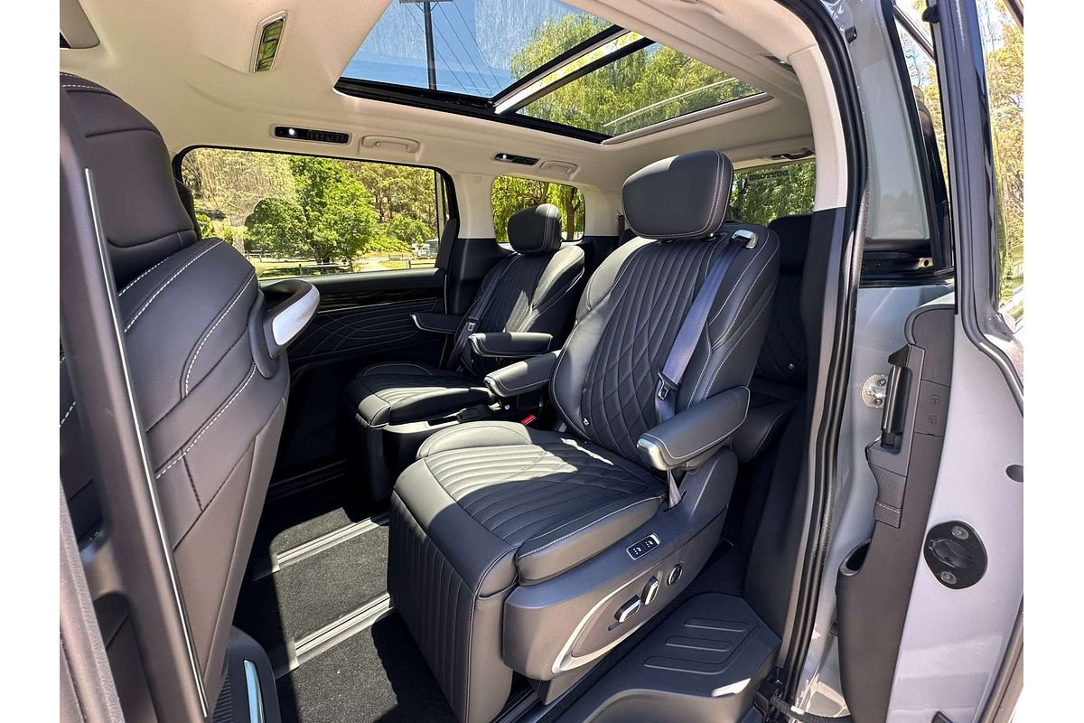 2023 LDV MIFA Executive