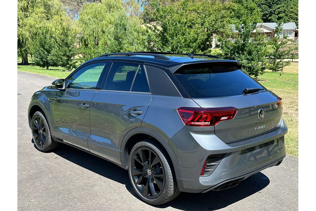 2024 Volkswagen T-Roc 140TSI R-Line D11
