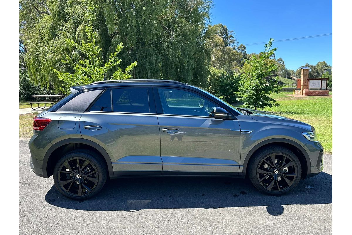 2024 Volkswagen T-Roc 140TSI R-Line D11