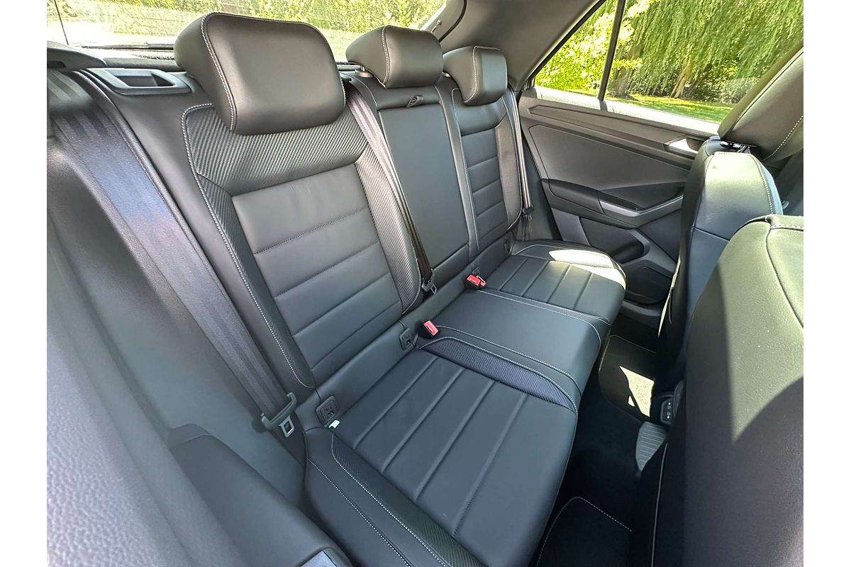 2024 Volkswagen T-Roc 140TSI R-Line D11