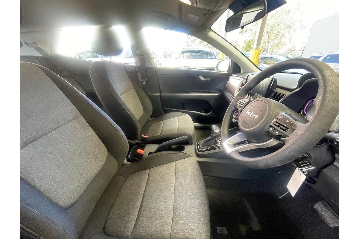 2024 Kia Stonic S YB