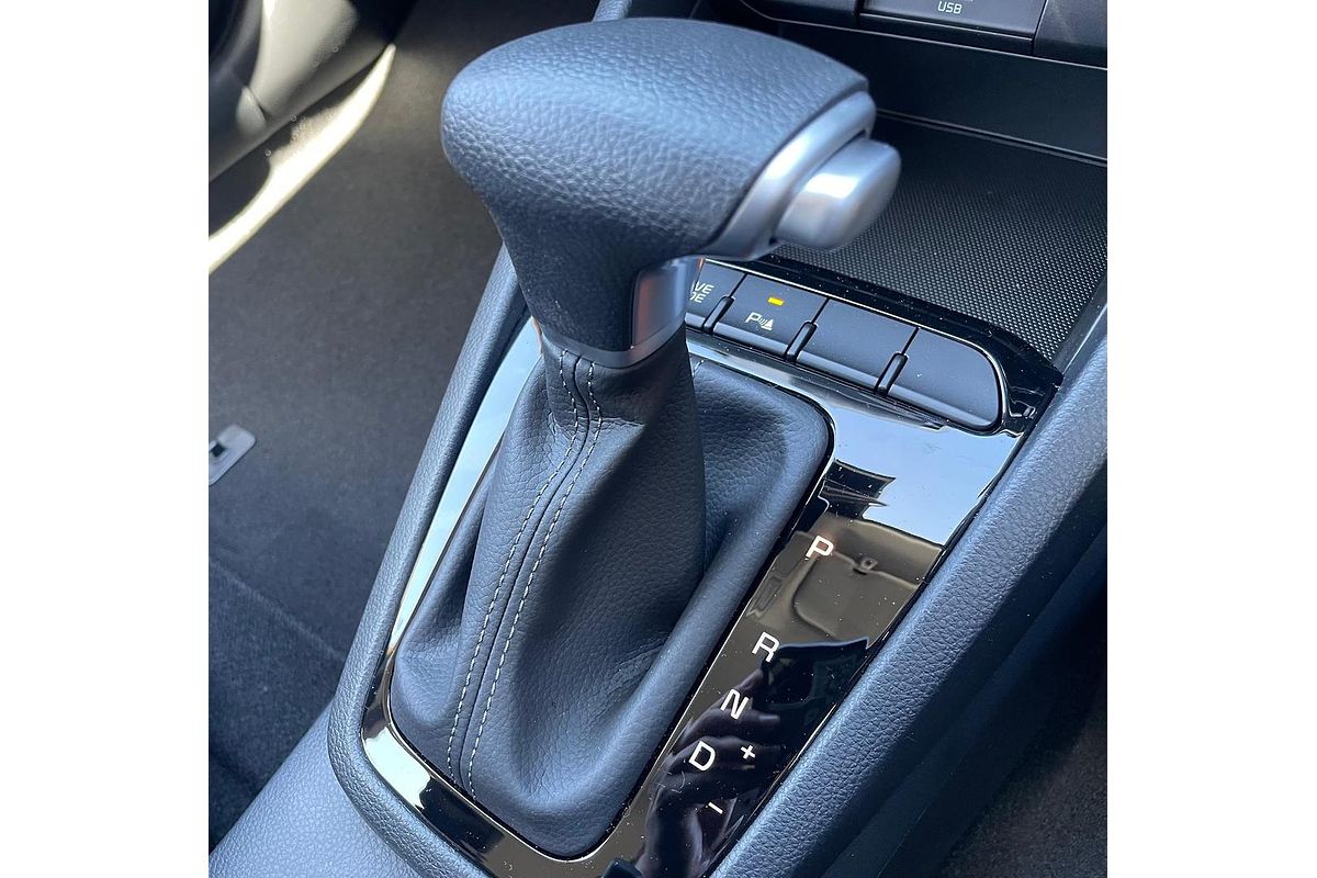 2024 Kia Stonic S YB
