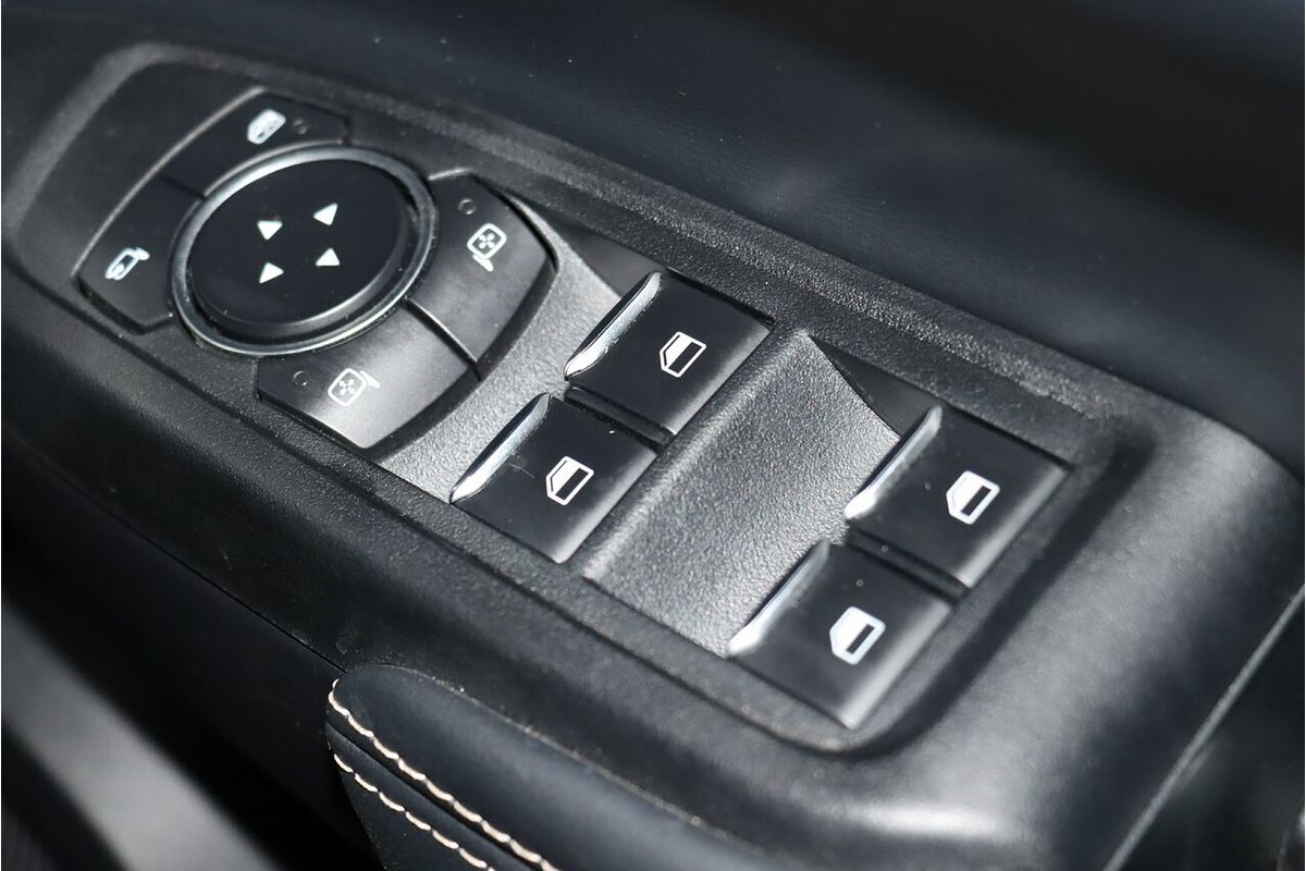 2023 Ford Everest Platinum