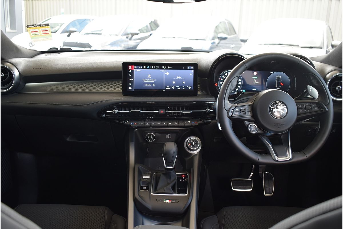 2023 Alfa Romeo Tonale Veloce Plug-In Hybrid