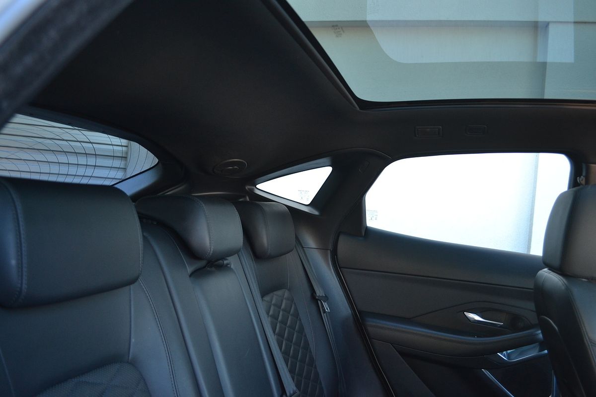 2018 Jaguar E-PACE D240 HSE X540