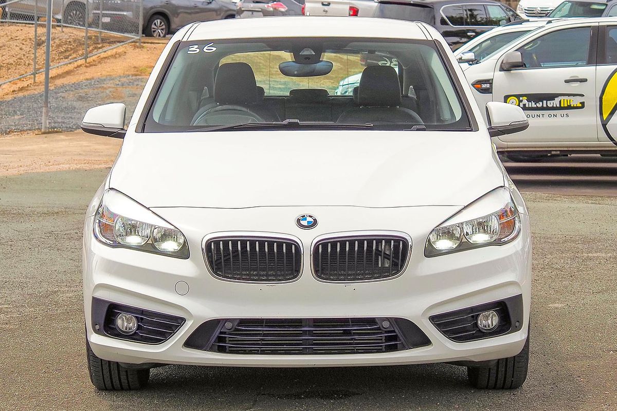 2015 BMW 2 Series 218i Sport Line F45