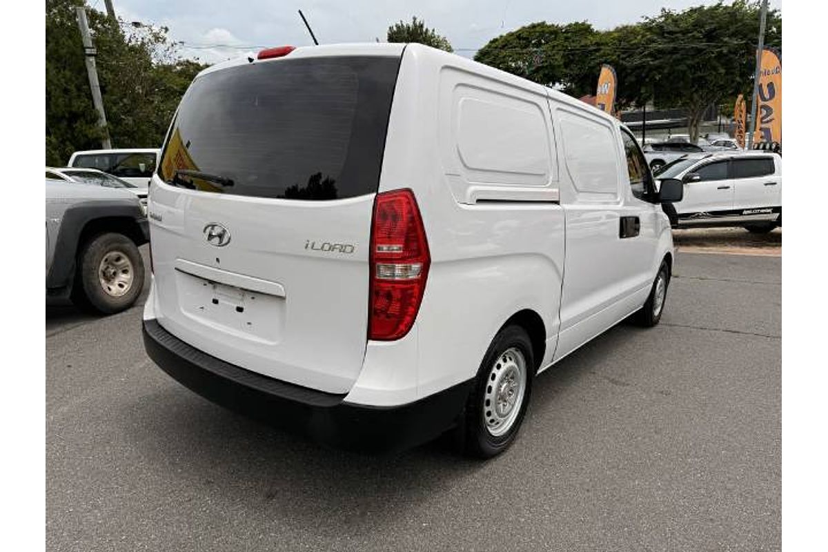 2016 Hyundai iLoad TQ3-V Series II