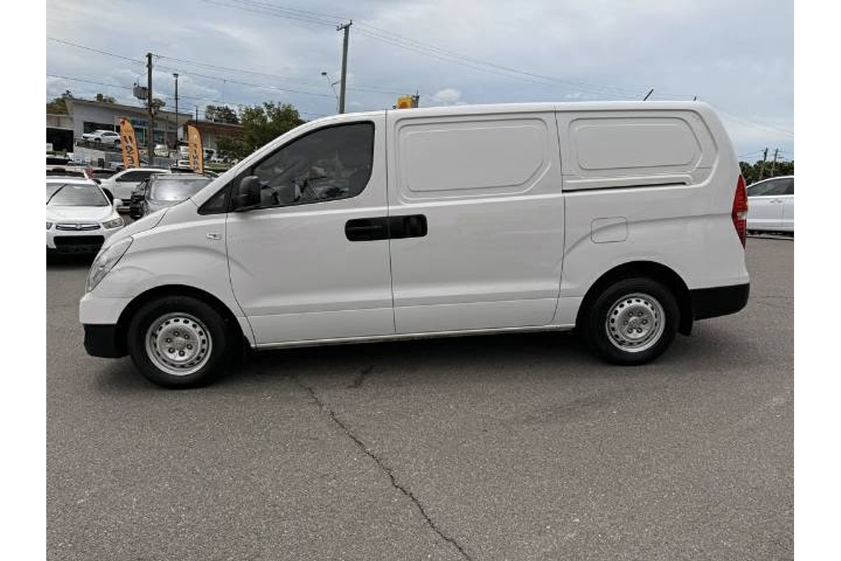 2016 Hyundai iLoad TQ3-V Series II