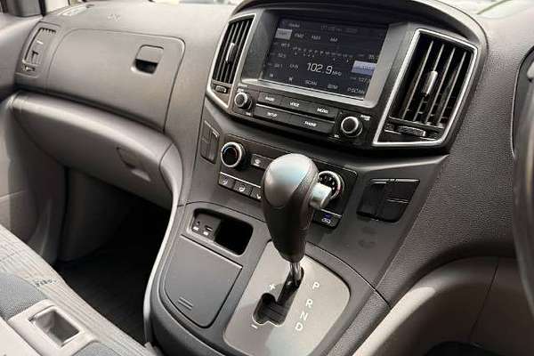 2016 Hyundai iLoad TQ3-V Series II