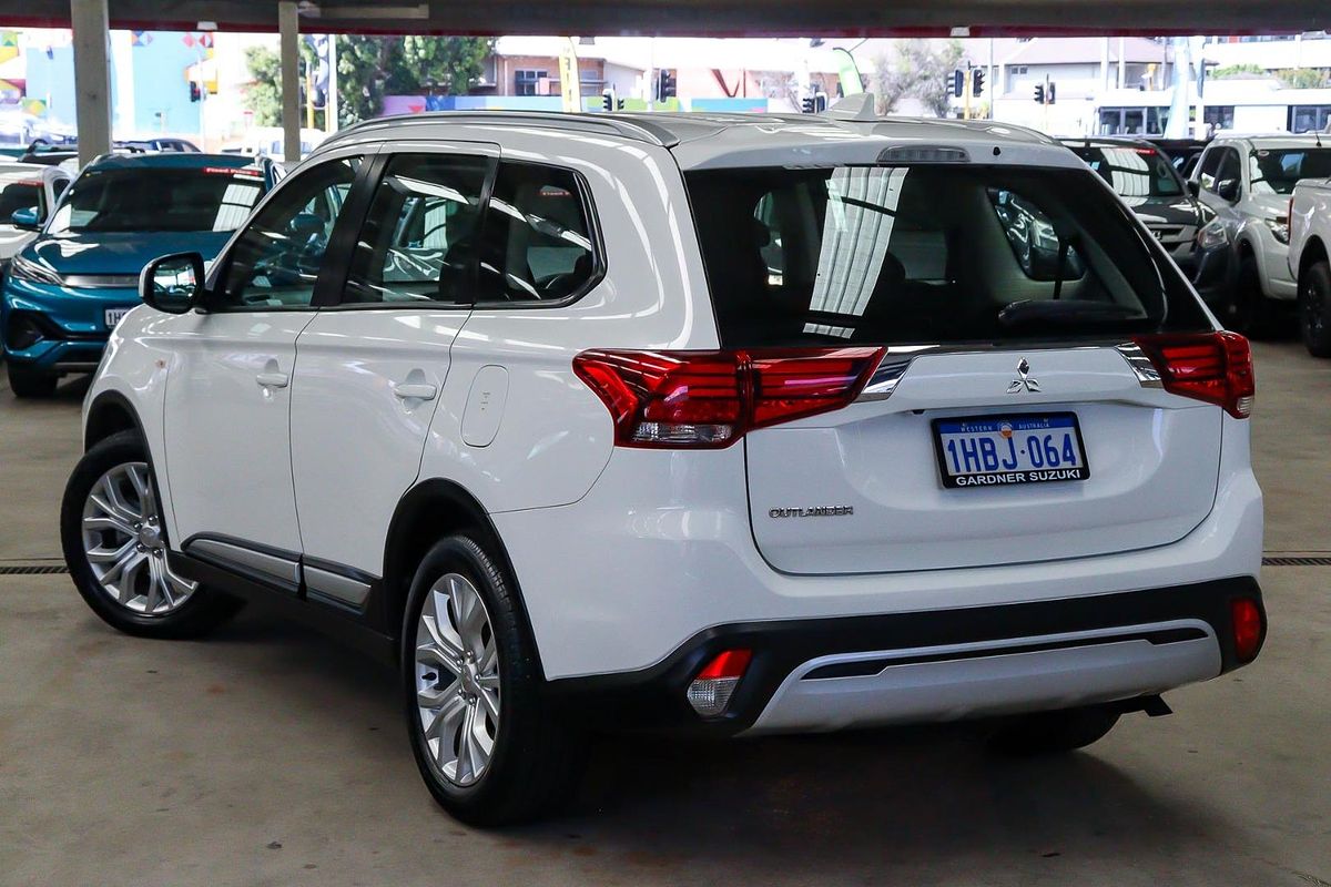 2020 Mitsubishi Outlander LS ZL