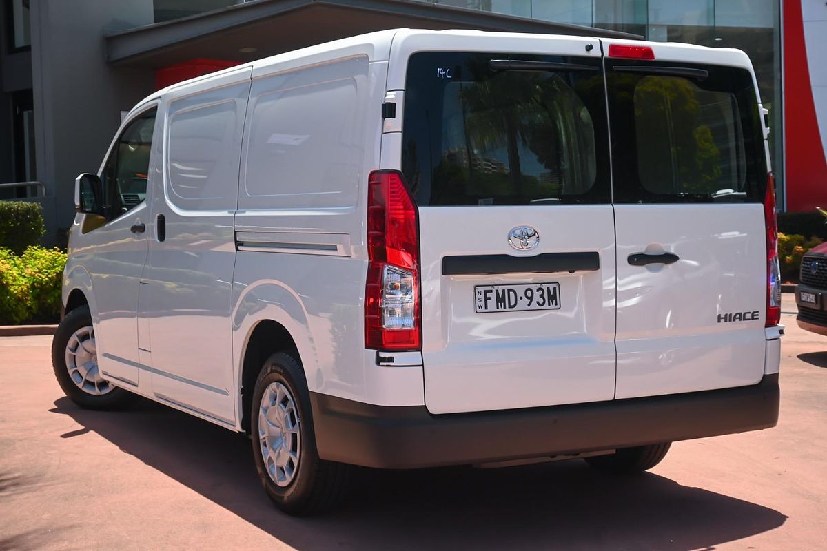 2024 Toyota Hiace GDH300R LWB