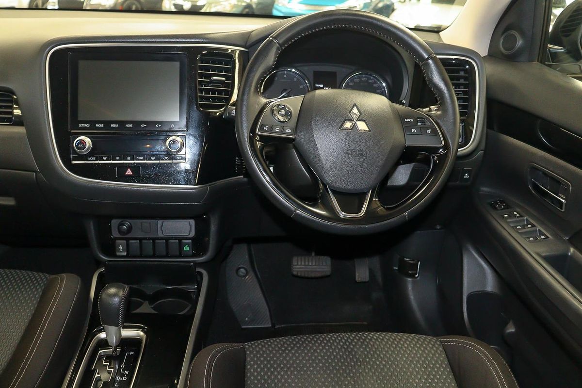 2020 Mitsubishi Outlander LS ZL