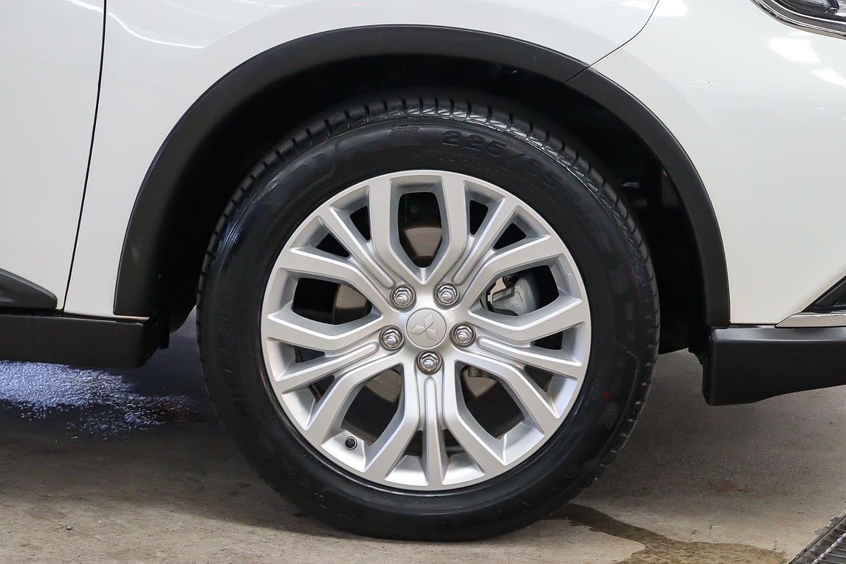 2020 Mitsubishi Outlander LS ZL