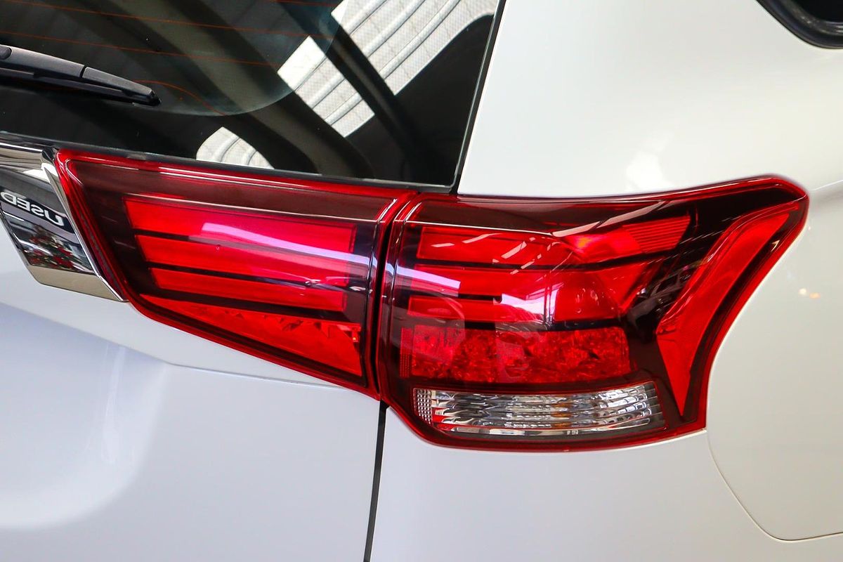 2020 Mitsubishi Outlander LS ZL