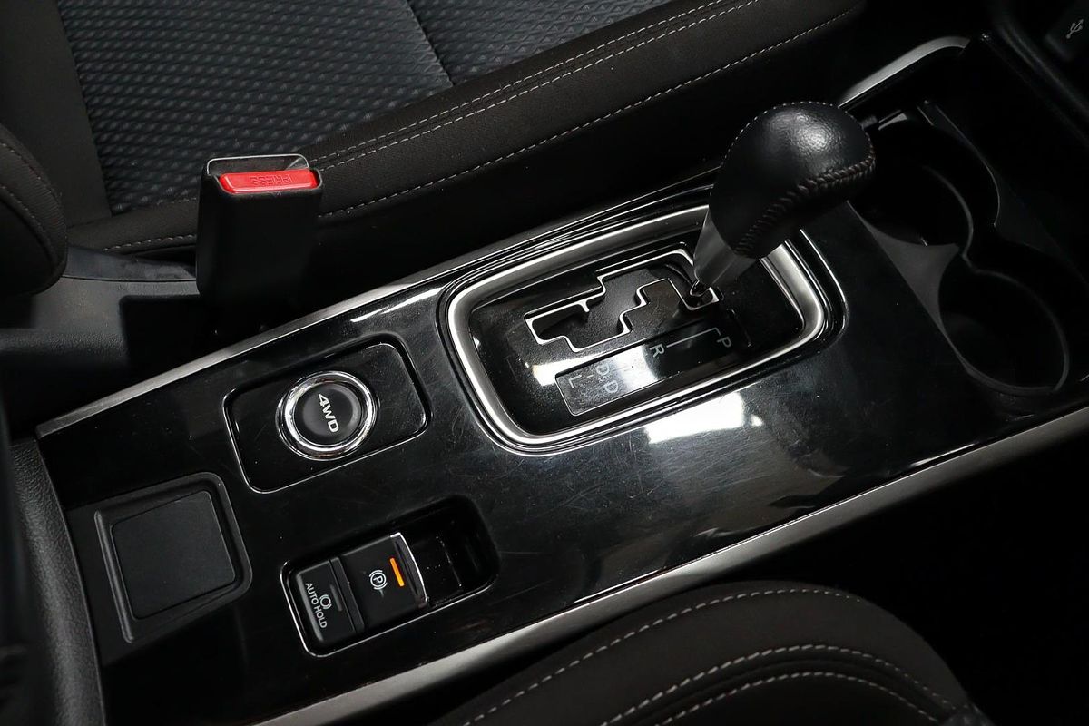 2020 Mitsubishi Outlander LS ZL