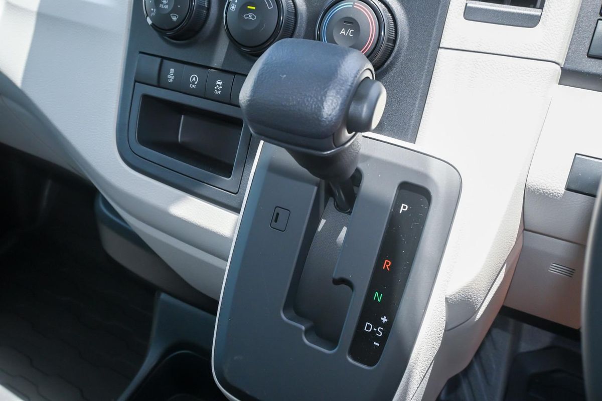 2024 Toyota Hiace GDH300R LWB