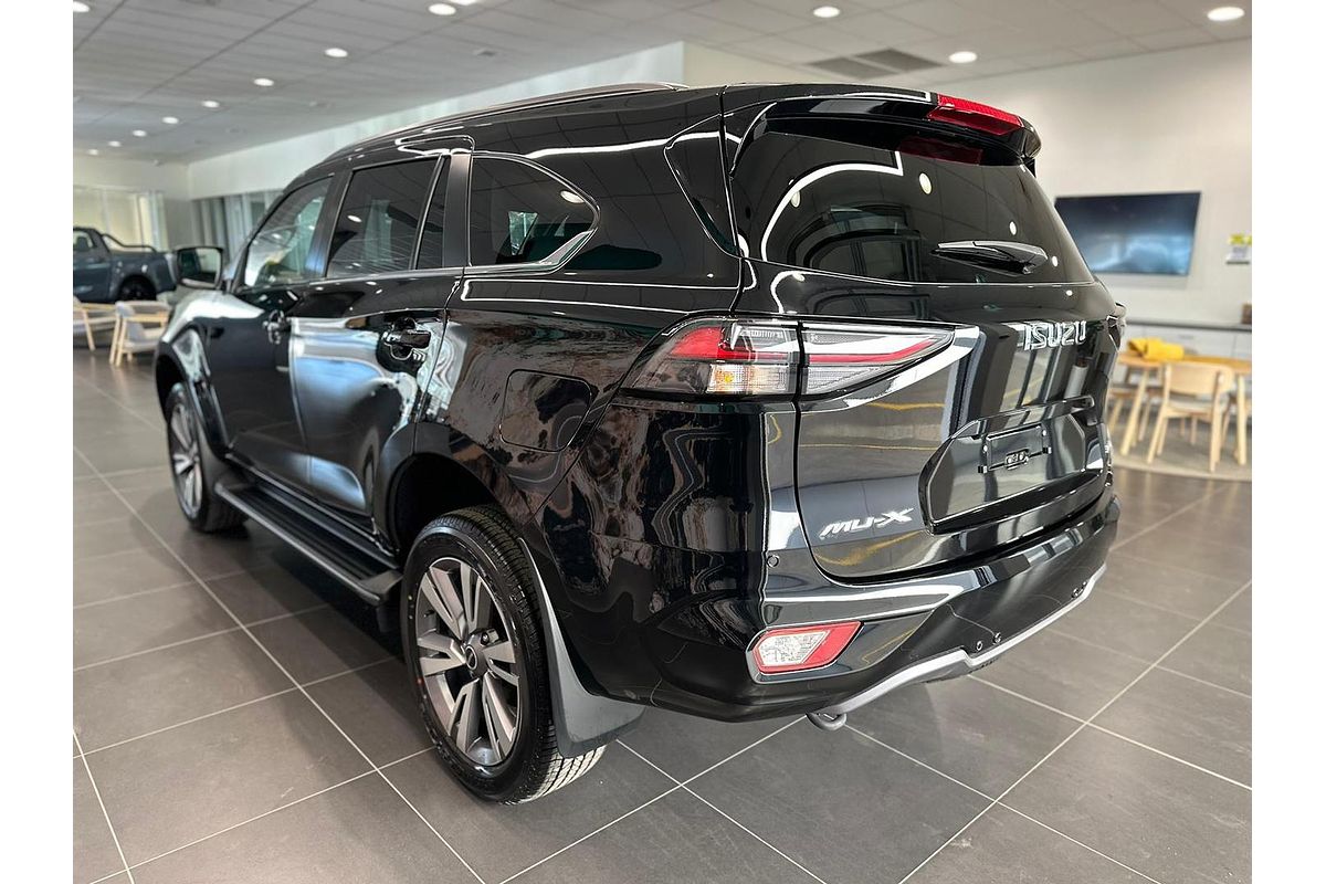 2024 Isuzu MU-X LS-T