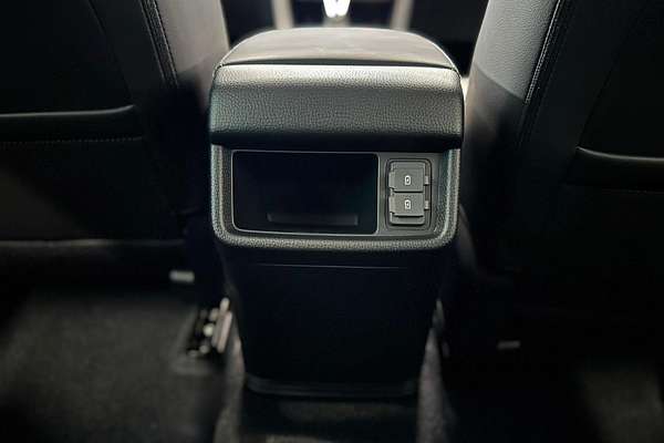 2024 Isuzu MU-X LS-T