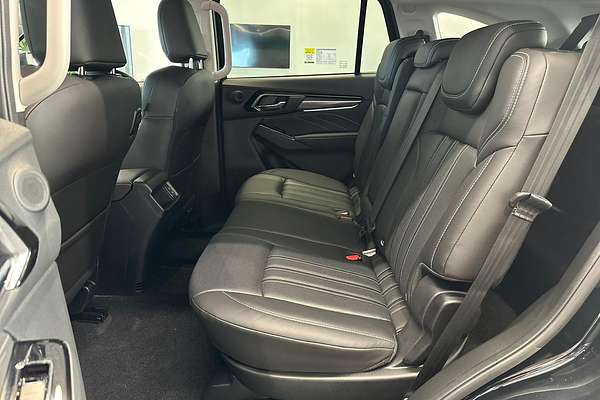 2024 Isuzu MU-X LS-T