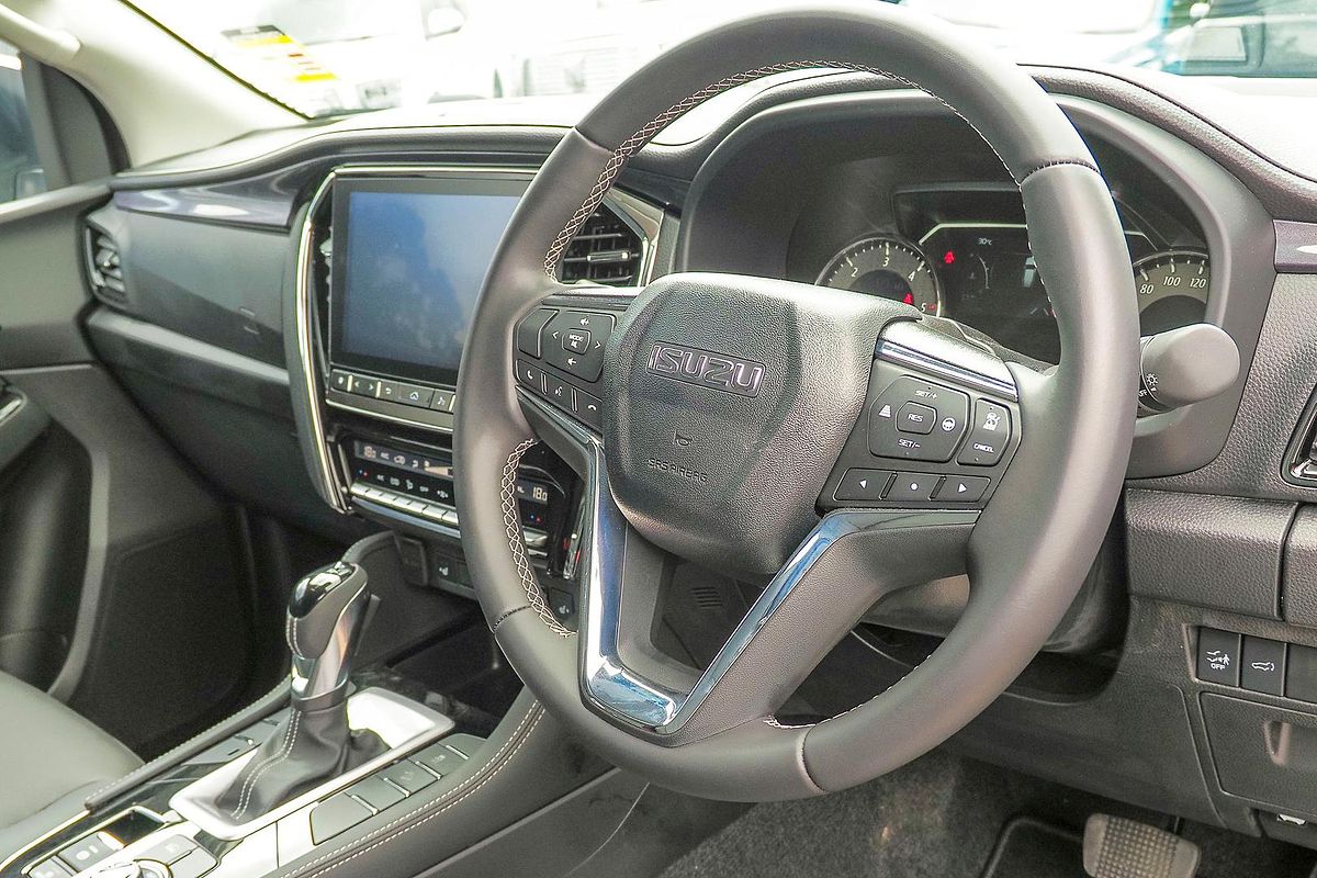 2023 Isuzu MU-X LS-T