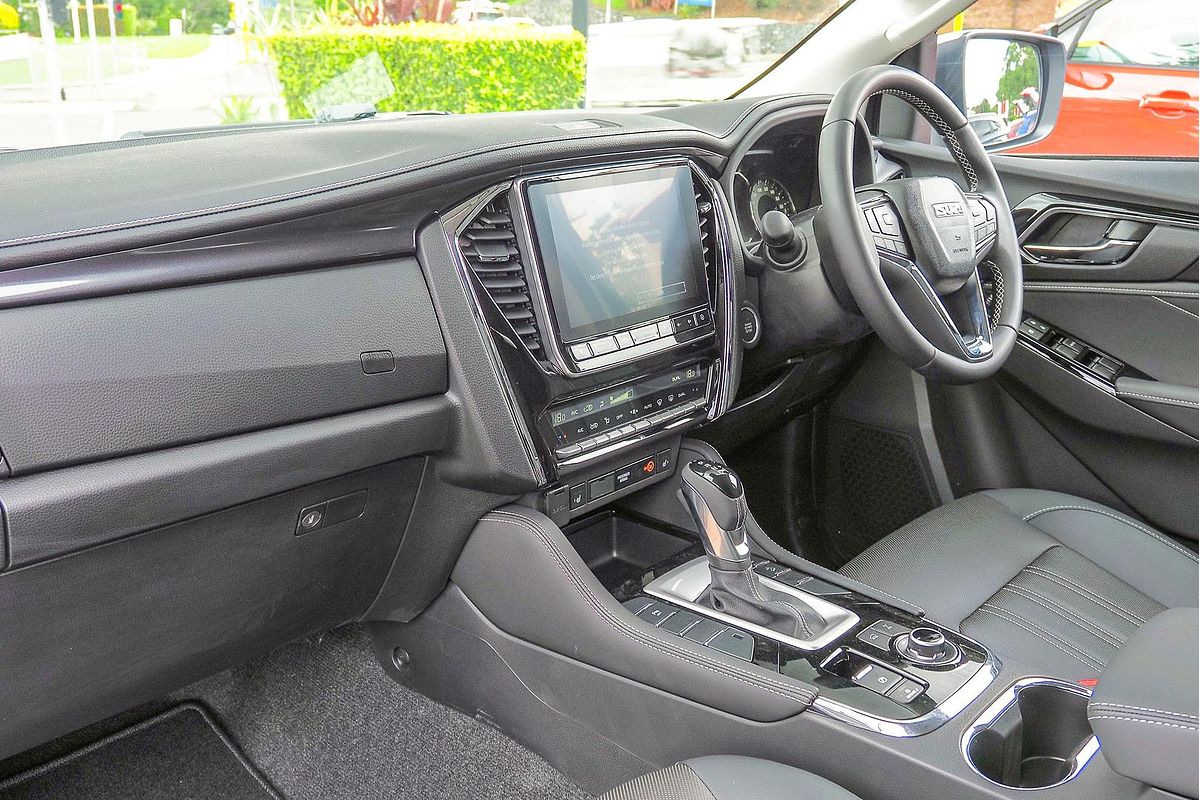 2023 Isuzu MU-X LS-T