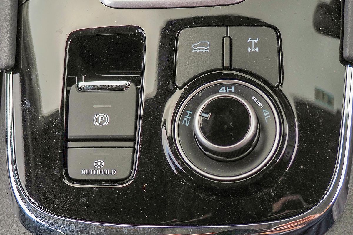 2023 Isuzu MU-X LS-T