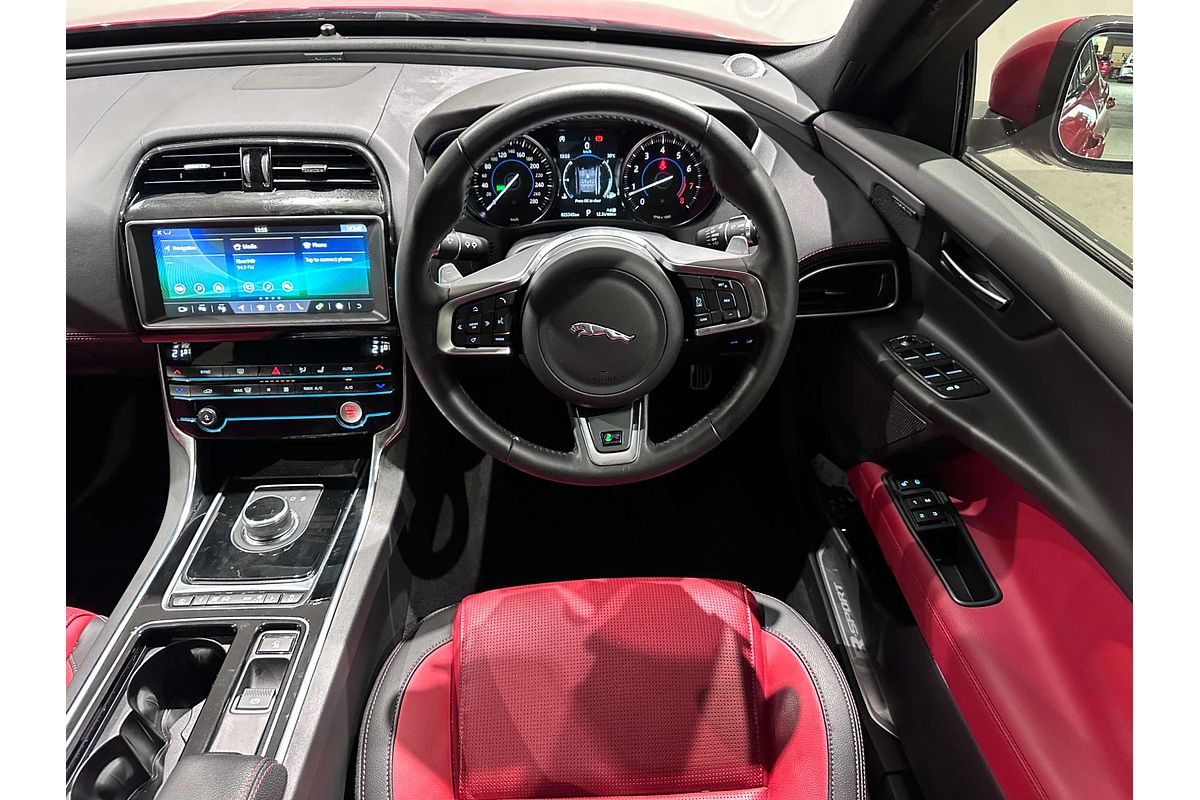 2018 Jaguar XE 20t R-Sport X760