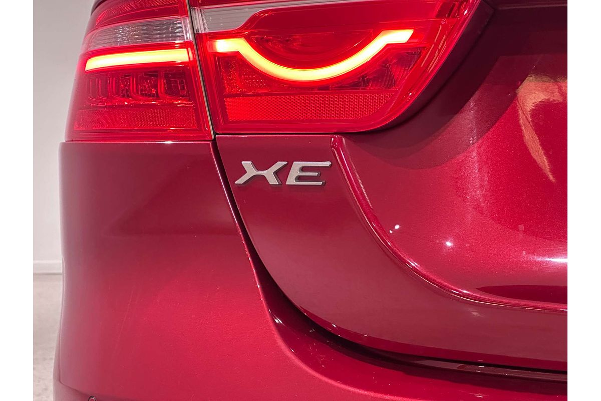 2018 Jaguar XE 20t R-Sport X760