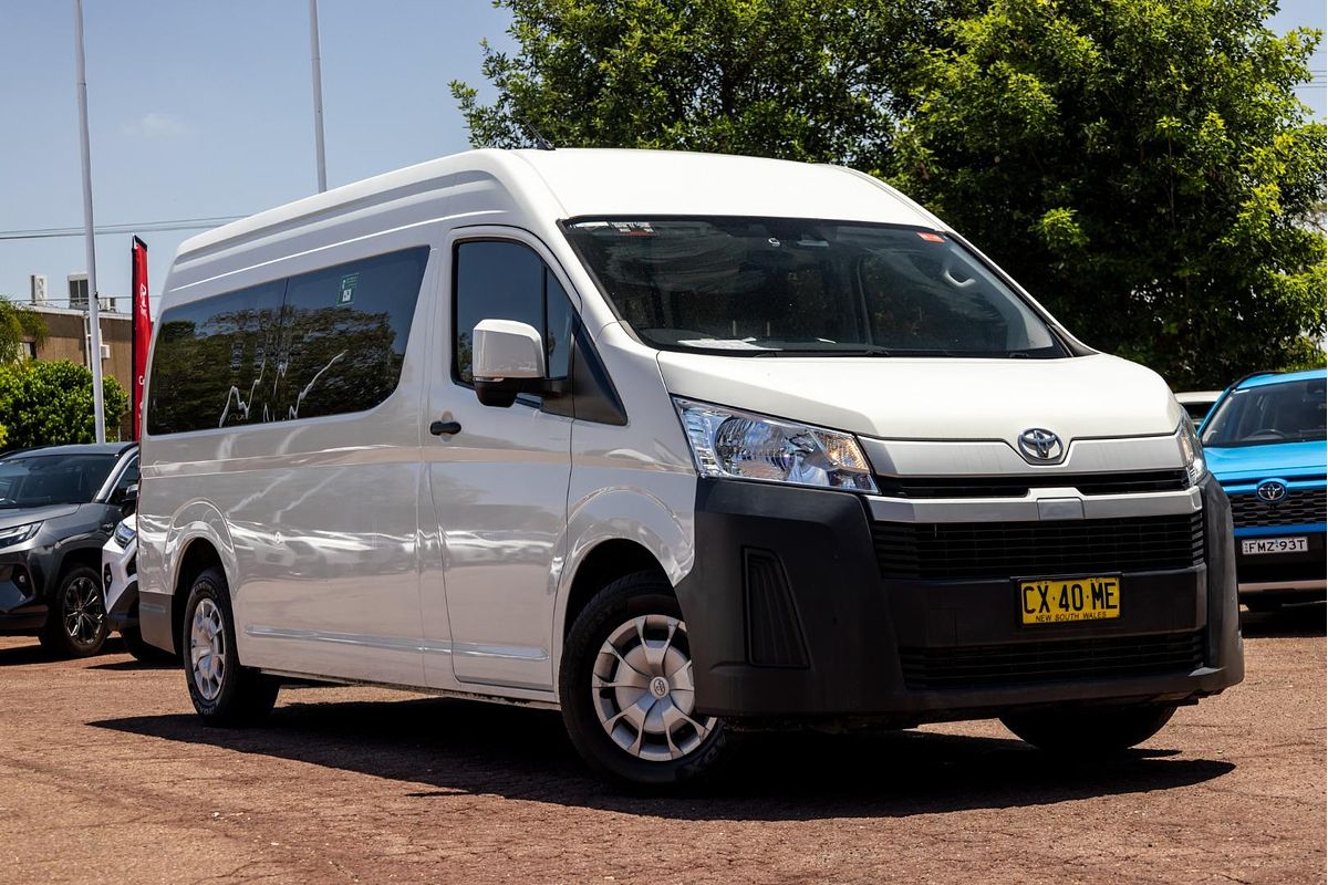 2020 Toyota Hiace Commuter GDH322R