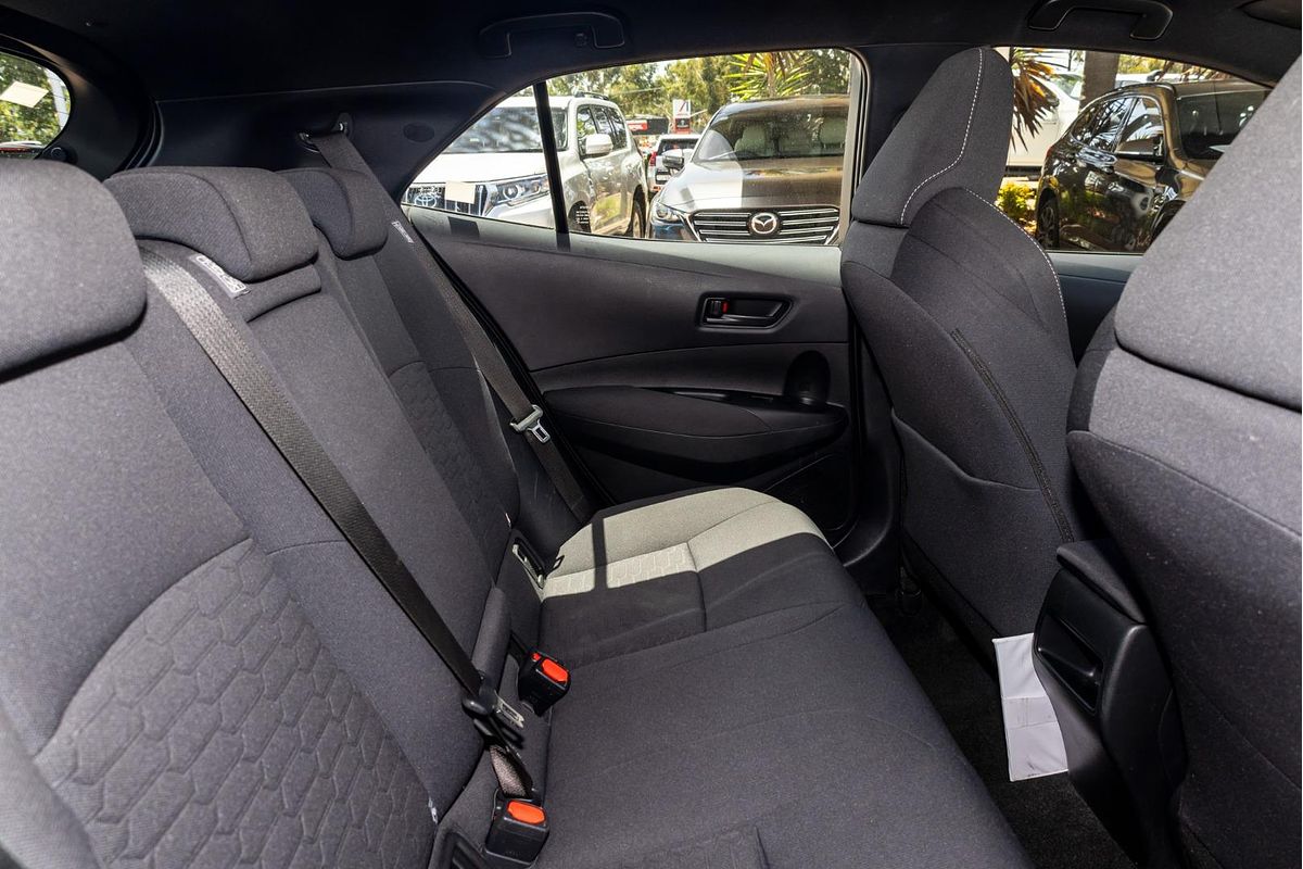 2022 Toyota Corolla Ascent Sport Hybrid ZWE211R