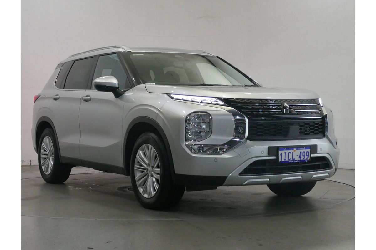 2023 Mitsubishi Outlander LS ZM