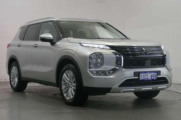 2023 Mitsubishi Outlander LS ZM