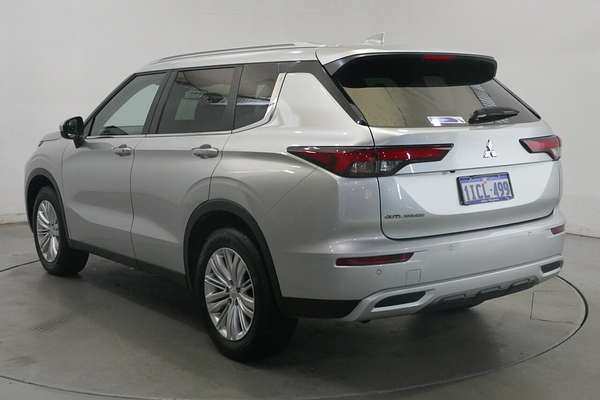 2023 Mitsubishi Outlander LS ZM