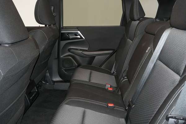 2023 Mitsubishi Outlander LS ZM