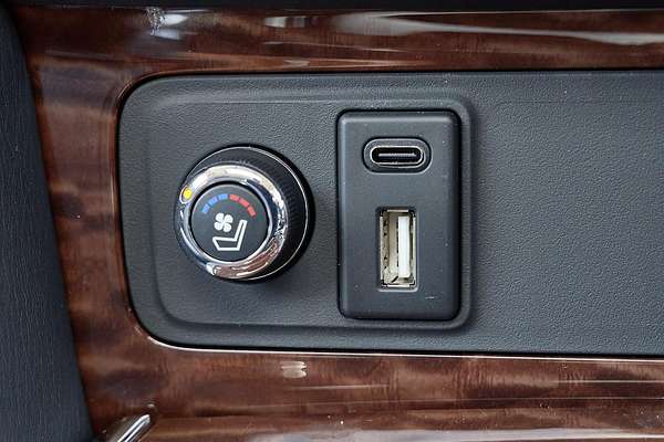 2024 Nissan Patrol Ti-L Y62