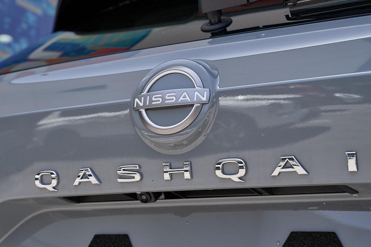 2024 Nissan QASHQAI ST+ J12