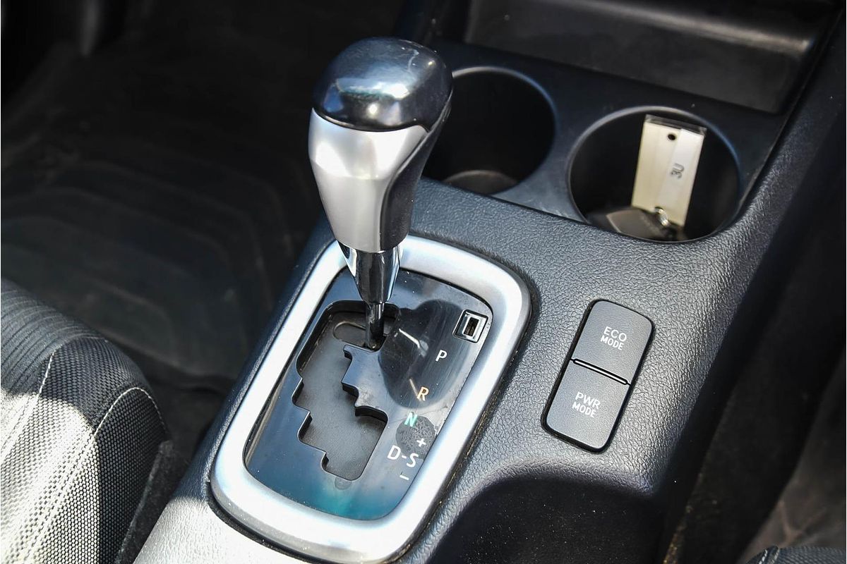 2016 Toyota Hilux SR5 GUN126R 4X4