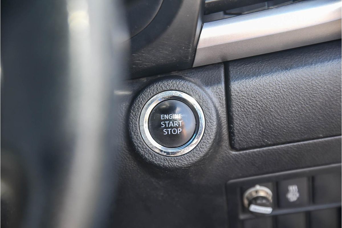 2016 Toyota Hilux SR5 GUN126R 4X4